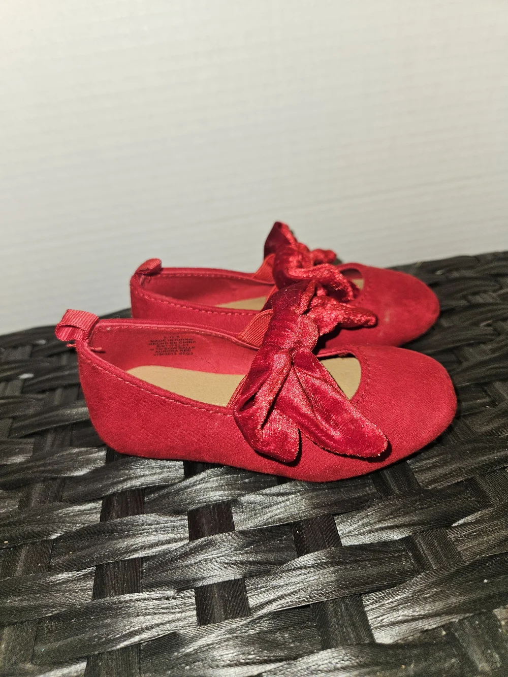 Old Navy Red Velvet Bow Girls Dress Flats